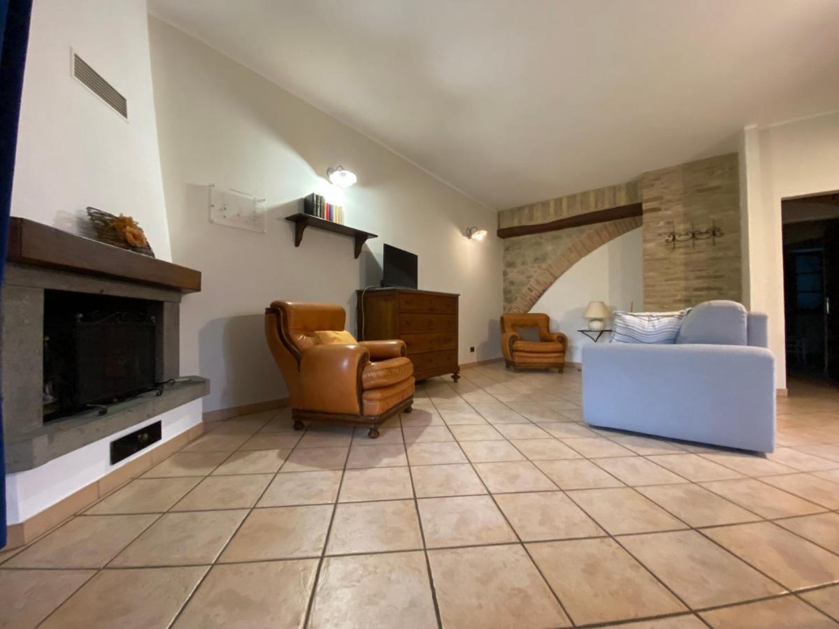 Castiglione dʼOrcia Agriturismo Il Pozzo מראה חיצוני תמונה